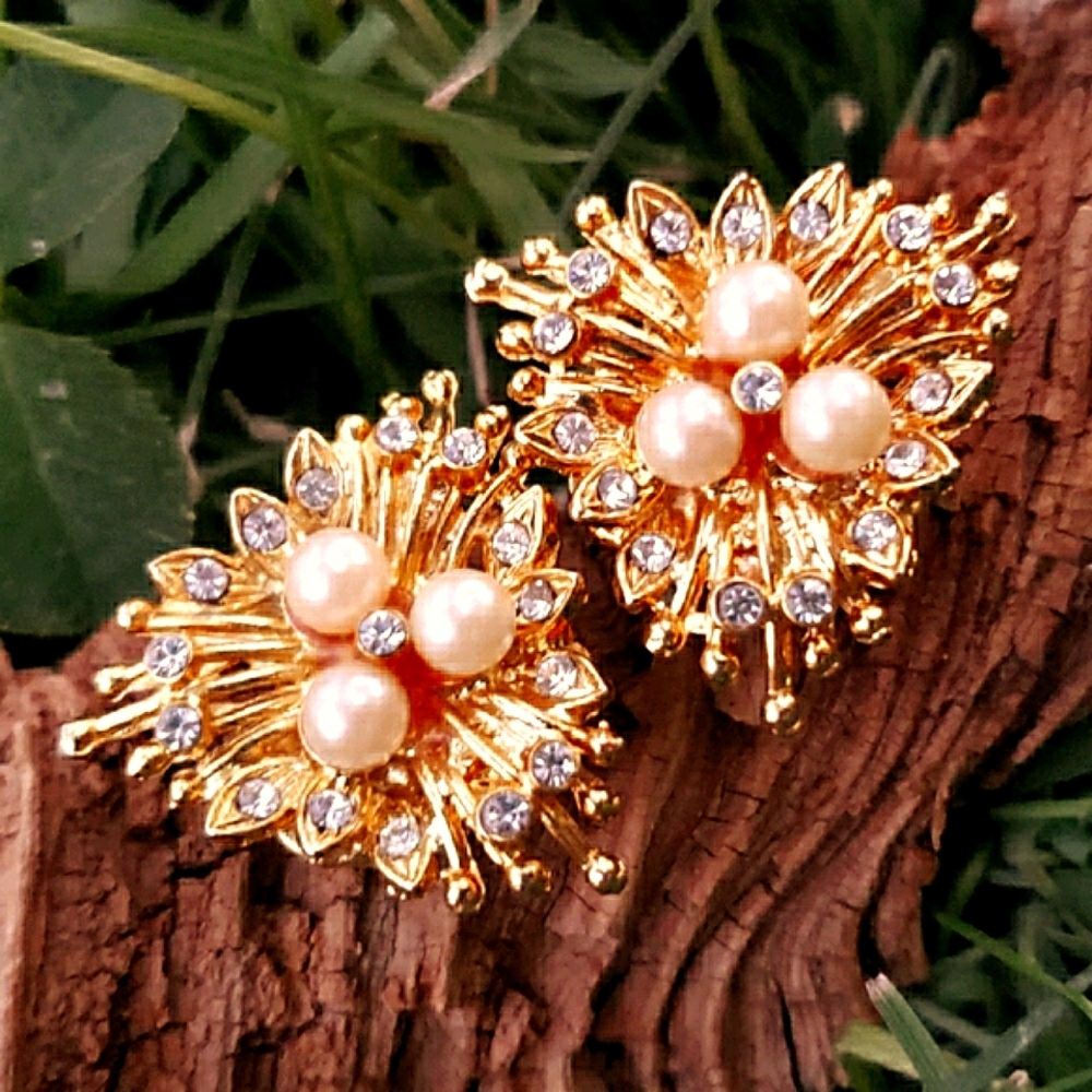 Vintage Fancy Pearl Starburst Rhinestone Goldtone Earrings